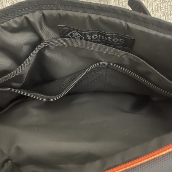 Tomtoc Explorer T-21 S Sling Bag Gray Orange - Picture 2 of 5